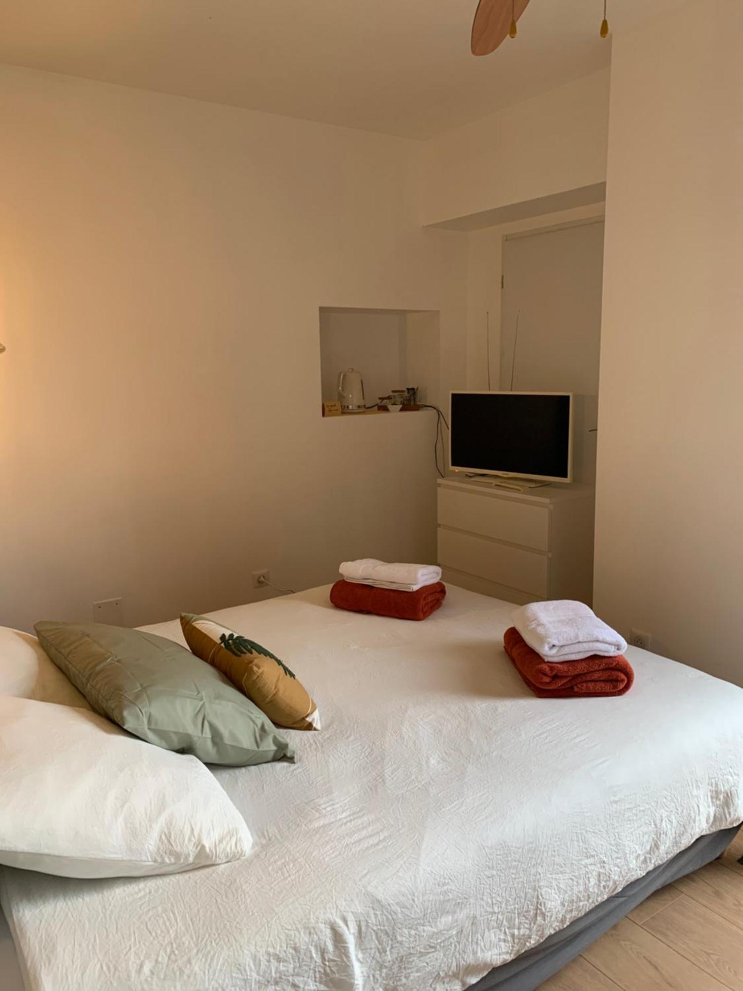 Chambre D'Hotes Mazet Les Abadies Bed and Breakfast Saint-Felix-de-Lodez Exterior foto